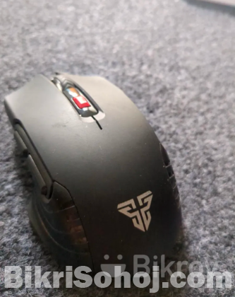 Fantech Raigor III wireless mouse